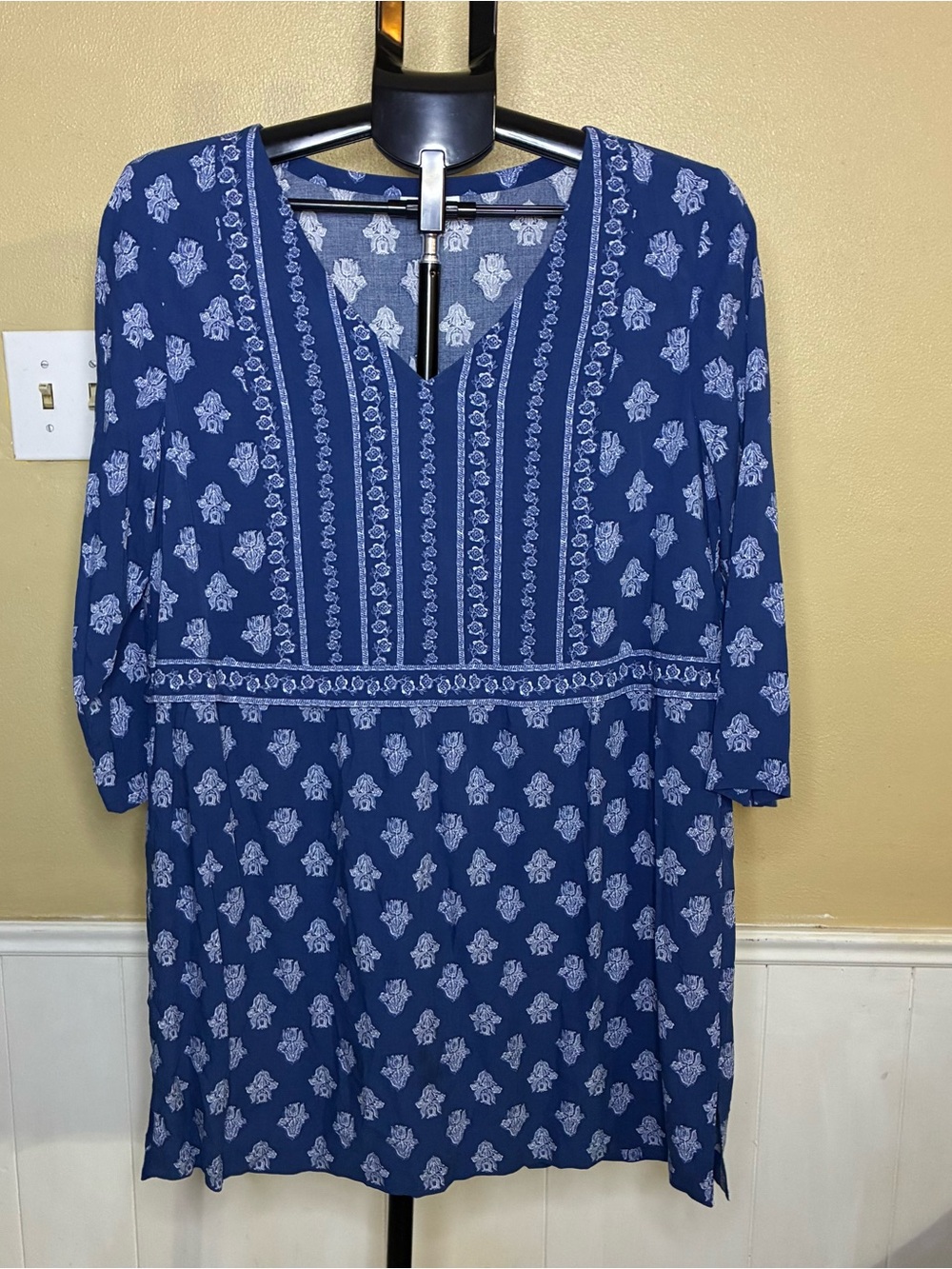 J. Jill Navy Blue Floral V-Neck Tunic